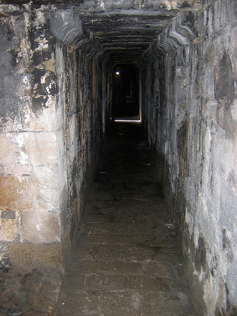 hallwayright